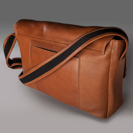 Messenger Leather Bag for Macbook 13" & 14" - Image 4